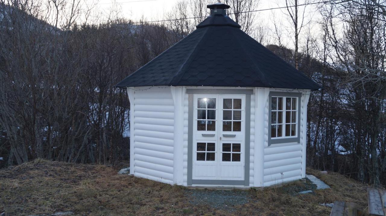 Heggelund Villa Svensby Exterior photo